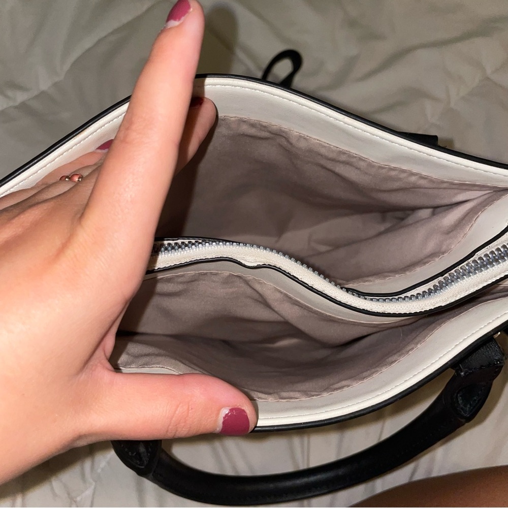 Nine West Basic Neutral Tones Crossbody Purse - image 5